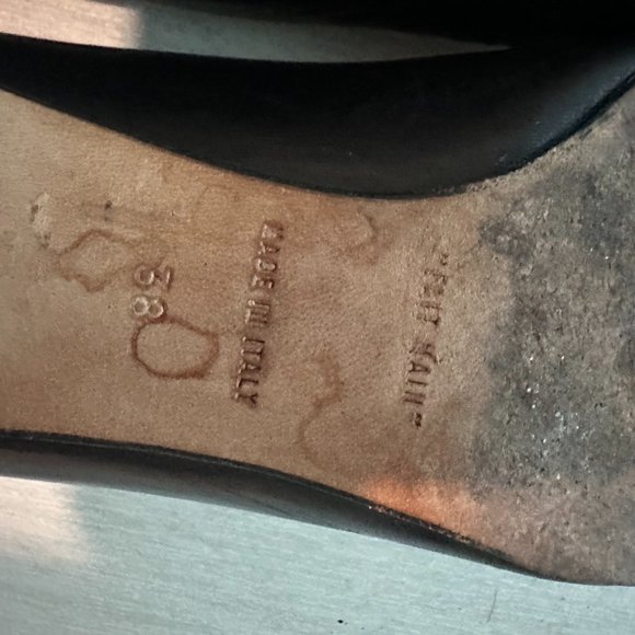 Vintage Celine Leather Round Toe Low Heel Classic Pump - Picture 6 of 6